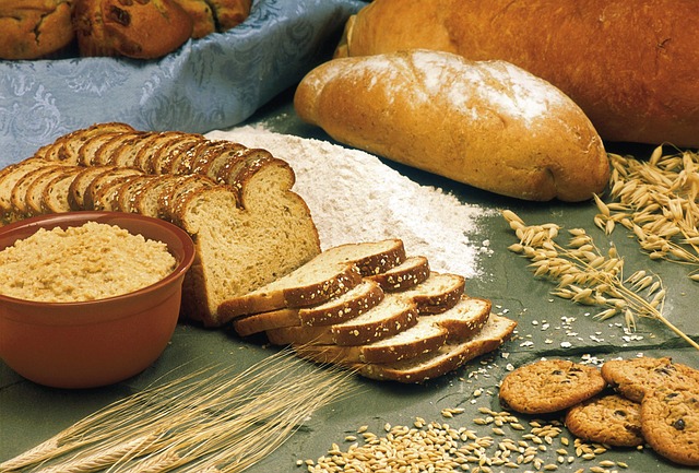 生活科普：全麦面包能减肥和控血糖？吃对了才有效果，教你挑选技巧→